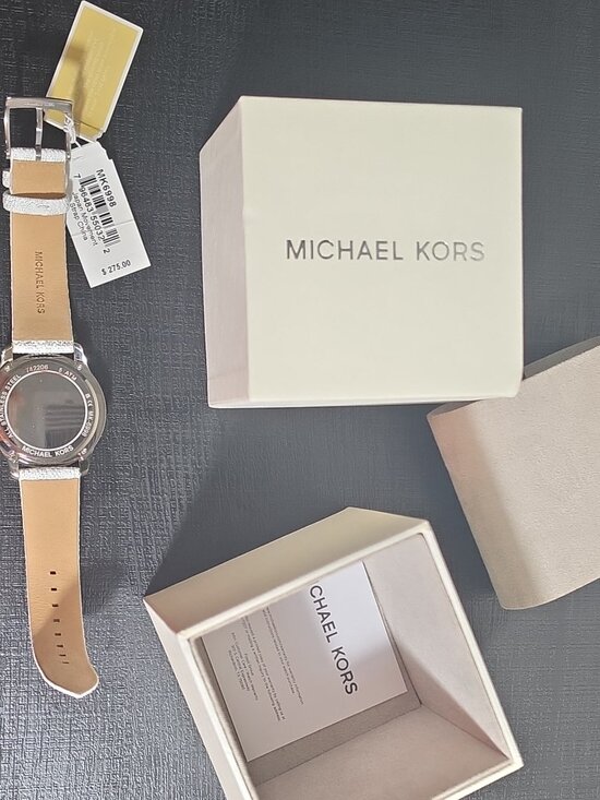 Michael Kors Women’s Quartz Watch 41mm Silver Glitter Dial PVC Strap main image 9